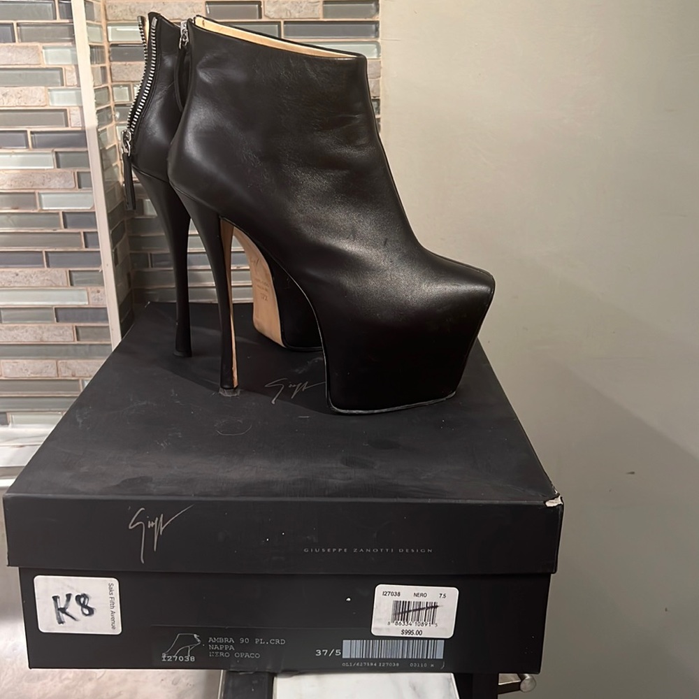 Giuseppe Zanotti Design